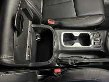 Nissan Navara 2.3 dCi Tekna Pickup Double Cab 4dr Diesel Auto 4WD Euro 6 (190 ps) - U2042