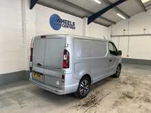 Renault Trafic 2.0 dCi Blue SL28 Sport+ Panel Van 5dr Diesel Manual L1 H1 Euro 6 (s/s) (150 ps) - U2049