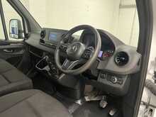 Mercedes-Benz Sprinter 315 CDI Progressive 2.0 2dr Luton Manual Diesel - U2050