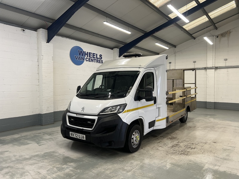 2023 Peugeot Boxer 2.2 BlueHDi Professional Premium+ 335