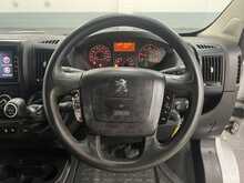 Peugeot Boxer BlueHDi 335 Professional Premium + PLANT AND GO TRUCK 2.2 2dr Dropside Manual Diesel - U2054