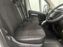 Peugeot Boxer 2.2 BlueHDi 335 Professional Panel Van 5dr Diesel Manual L2 H2 Euro 6 (s/s) (140 ps) - U2056