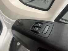 Peugeot Boxer 2.2 BlueHDi 335 Professional Panel Van 5dr Diesel Manual L2 H2 Euro 6 (s/s) (140 ps) - U2056