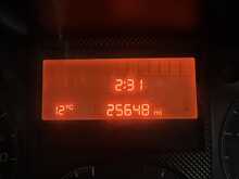 Peugeot Boxer 2.2 BlueHDi 335 Professional Panel Van 5dr Diesel Manual L2 H2 Euro 6 (s/s) (140 ps) - U2056