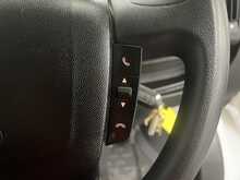 Peugeot Boxer 2.2 BlueHDi 335 Professional Panel Van 5dr Diesel Manual L2 H2 Euro 6 (s/s) (140 ps) - U2056