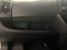 Peugeot Boxer 2.2 BlueHDi 335 Professional Panel Van 5dr Diesel Manual L2 H2 Euro 6 (s/s) (140 ps) - U2056