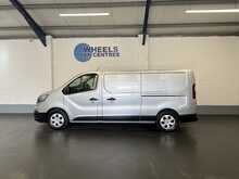Renault Trafic 2.0 dCi Blue LL30 Business+ Panel Van 5dr Diesel Manual L2 H1 Euro 6 (s/s) (130 ps) - U2066