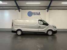 Renault Trafic 2.0 dCi Blue LL30 Business+ Panel Van 5dr Diesel Manual L2 H1 Euro 6 (s/s) (130 ps) - U2066