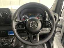 Mercedes-Benz Sprinter 315 CDI Progressive 2.0 2dr Luton Manual Diesel - U2071
