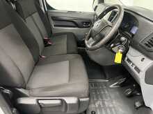 Vauxhall Vivaro 1.5 Turbo D 2900 Dynamic Panel Van 6dr Diesel Manual L2 H1 Euro 6 (s/s) (100 ps) - U2075