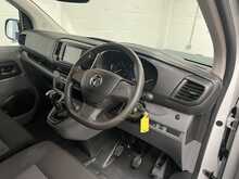 Vauxhall Vivaro 1.5 Turbo D 2900 Dynamic Panel Van 6dr Diesel Manual L2 H1 Euro 6 (s/s) (100 ps) - U2075