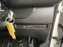 Vauxhall Vivaro 1.5 Turbo D 2900 Pro Panel Van 6dr Diesel Manual L2 H1 Euro 6 (s/s) (100 ps) - U2099