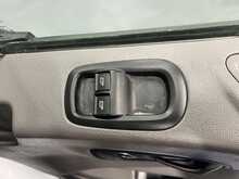Ford Transit 2.0 350 EcoBlue HD Leader Panel Van 5dr Diesel Manual RWD L4 H3 Euro 6 (s/s) (DRW) (130 ps) - U2101