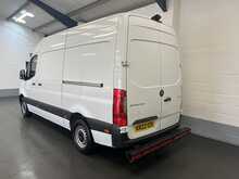 Mercedes-Benz Sprinter 2.0 317 CDI Progressive Panel Van 5dr Diesel Manual RWD L2 H2 Euro 6 (s/s) (170 ps) 2.0 5dr - U2102
