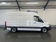 Mercedes-Benz Sprinter 2.0 317 CDI Progressive Panel Van 5dr Diesel Manual RWD L2 H2 Euro 6 (s/s) (170 ps) 2.0 5dr - U2102