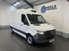 Mercedes-Benz Sprinter 2.0 317 CDI Progressive Panel Van 5dr Diesel Manual RWD L2 H2 Euro 6 (s/s) (170 ps) 2.0 5dr - U2102