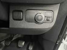 Mercedes-Benz Sprinter 2.0 317 CDI Progressive Panel Van 5dr Diesel Manual RWD L2 H2 Euro 6 (s/s) (170 ps) 2.0 5dr - U2102