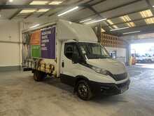 Iveco Daily 2.3D HPI 14V 35C 3750 2dr Diesel HiMatic L3 Euro 6 (s/s) (DRW) (136 ps) 2.3 2dr - U2116