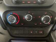 Iveco Daily 2.3D HPI 14V 35C 3750 2dr Diesel HiMatic L3 Euro 6 (s/s) (DRW) (136 ps) 2.3 2dr - U2116