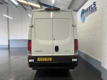 Iveco Daily 2.3D HPI 14V 35S 4100 Panel Van 5dr Diesel Manual LWB H2 Euro 6 (s/s) (136 ps) - U2117