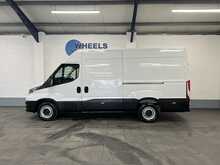 Iveco Daily 2.3D HPI 14V 35S 3000 Panel Van 5dr Diesel Manual SWB H1 Euro 6 (s/s) (136 ps) 2.3 5dr Temperature - U2120