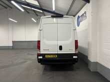 Iveco Daily 2.3D HPI 14V 35S 3000 Panel Van 5dr Diesel Manual SWB H1 Euro 6 (s/s) (136 ps) 2.3 5dr Temperature - U2120