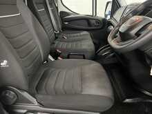 Iveco Daily 2.3D HPI 14V 35S 3000 Panel Van 5dr Diesel Manual SWB H1 Euro 6 (s/s) (136 ps) 2.3 5dr Temperature - U2120