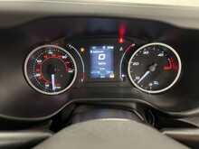 Iveco Daily 2.3D HPI 14V 35S 3000 Panel Van 5dr Diesel Manual SWB H1 Euro 6 (s/s) (136 ps) 2.3 5dr Temperature - U2120