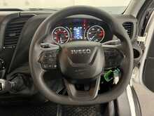 Iveco Daily 2.3D HPI 14V 35S 3000 Panel Van 5dr Diesel Manual SWB H1 Euro 6 (s/s) (136 ps) 2.3 5dr Temperature - U2120