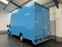 Peugeot Boxer BlueHDi 335 Professional Premium + 2.2 2dr Lowloader Manual Diesel - U2124