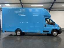 Peugeot Boxer BlueHDi 335 Professional Premium + 2.2 2dr Lowloader Manual Diesel - U2124