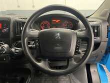 Peugeot Boxer BlueHDi 335 Professional Premium + 2.2 2dr Lowloader Manual Diesel - U2124