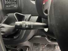 Peugeot Boxer BlueHDi 335 Professional Premium + 2.2 2dr Lowloader Manual Diesel - U2124