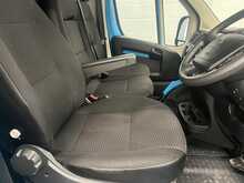 Peugeot Boxer BlueHDi 335 S 2.2 2dr Lowloader Manual Diesel - U2125