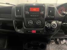 Peugeot Boxer BlueHDi 335 S 2.2 2dr Lowloader Manual Diesel - U2125