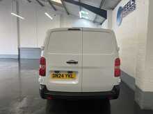 Vauxhall Vivaro 2.0 Turbo D Prime XL Panel Van 6dr Diesel Manual LWB Euro 6 (145 ps) - U2142