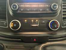 Ford Transit 2.0 350 EcoBlue Leader Luton Van 2dr Diesel Manual FWD L4 Euro 6 (s/s) (130 ps) 2.0 2dr Luton - U2144