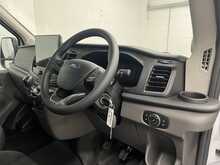 Ford Transit 2.0 350 EcoBlue Leader Chassis Cab 2dr Diesel Manual RWD L4 Euro 6 (s/s) (130 ps) 2.0 2dr Dropside - U2155