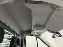 Ford Transit 2.0 350 EcoBlue Leader Chassis Cab 2dr Diesel Manual RWD L4 Euro 6 (s/s) (130 ps) 2.0 2dr Dropside - U2155