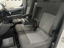 Vauxhall Vivaro 1.5 Turbo D 2900 Sportive Panel Van 6dr Diesel Manual L2 H1 Euro 6 (s/s) (100 ps) - U2163