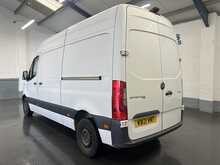 Mercedes-Benz Sprinter 2.1 314 CDI Premium Panel Van 5dr Diesel Manual FWD L2 H2 Euro 6 (s/s) (143 ps) - U2181