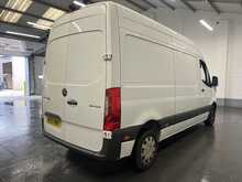 Mercedes-Benz Sprinter 2.1 314 CDI Premium Panel Van 5dr Diesel Manual FWD L2 H2 Euro 6 (s/s) (143 ps) - U2181
