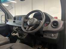 Mercedes-Benz Sprinter 2.1 314 CDI Premium Panel Van 5dr Diesel Manual FWD L2 H2 Euro 6 (s/s) (143 ps) - U2181