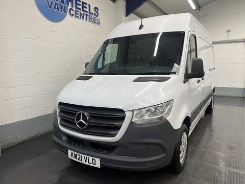 Mercedes-Benz Sprinter 2.0 315 CDI Progressive Panel Van 5dr Diesel Manual RWD L2 H2 Euro 6 (s/s) (150 ps)