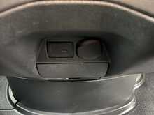 Mercedes-Benz Sprinter 2.1 314 CDI Premium Panel Van 5dr Diesel Manual FWD L2 H2 Euro 6 (s/s) (143 ps) - U2182