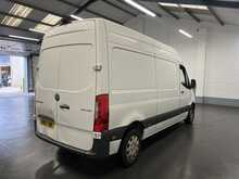 Mercedes-Benz Sprinter 2.1 314 CDI Premium Panel Van 5dr Diesel Manual FWD L2 H2 Euro 6 (s/s) (143 ps) - U2183