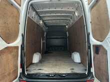 Mercedes-Benz Sprinter 2.0 315 CDI Progressive Panel Van 5dr Diesel Manual RWD L3 H2 Euro 6 (s/s) (150 ps) - U2185