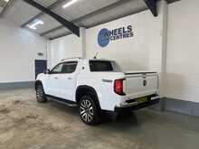 Volkswagen Amarok 3.0 TDI V6 Aventura Pickup Double Cab 4dr Diesel Auto 4Motion Euro 6 (s/s) (240 ps) - U2187