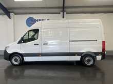 Mercedes-Benz Sprinter 2.0 315 CDI Premium Panel Van 5dr Diesel Manual FWD L2 H2 Euro 6 (s/s) (150 ps) - U2188