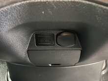 Mercedes-Benz Sprinter 2.0 315 CDI Premium Panel Van 5dr Diesel Manual FWD L2 H2 Euro 6 (s/s) (150 ps) - U2188